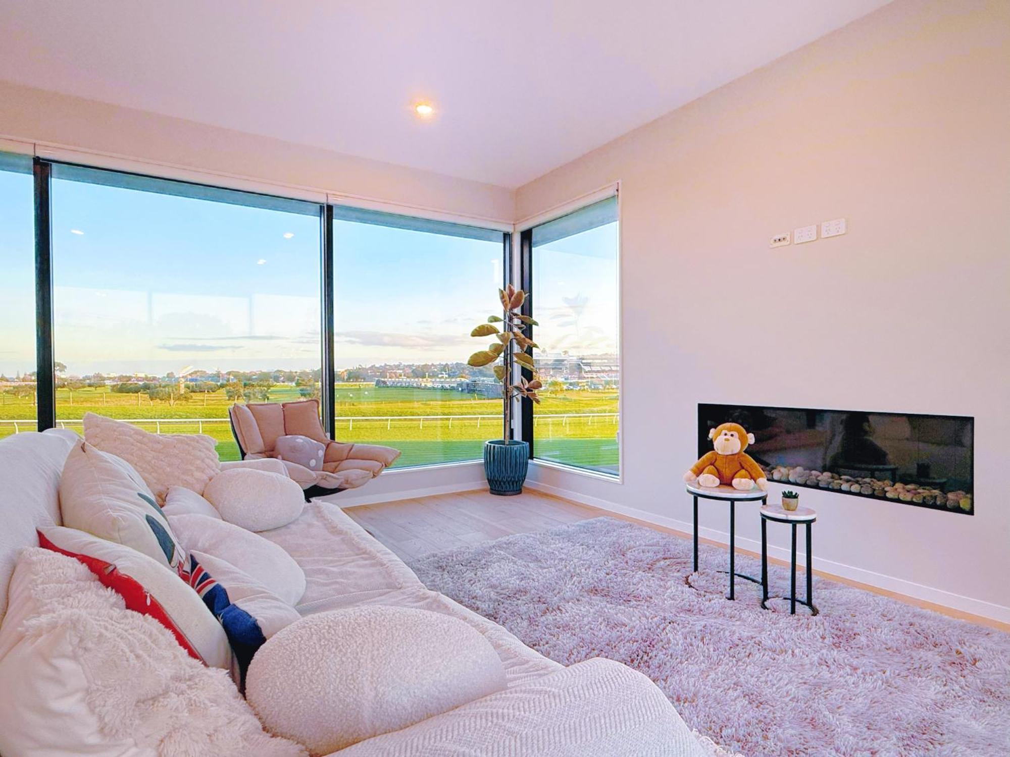 Panoramic Racecourse View - A Quiet Family Over The Turf *